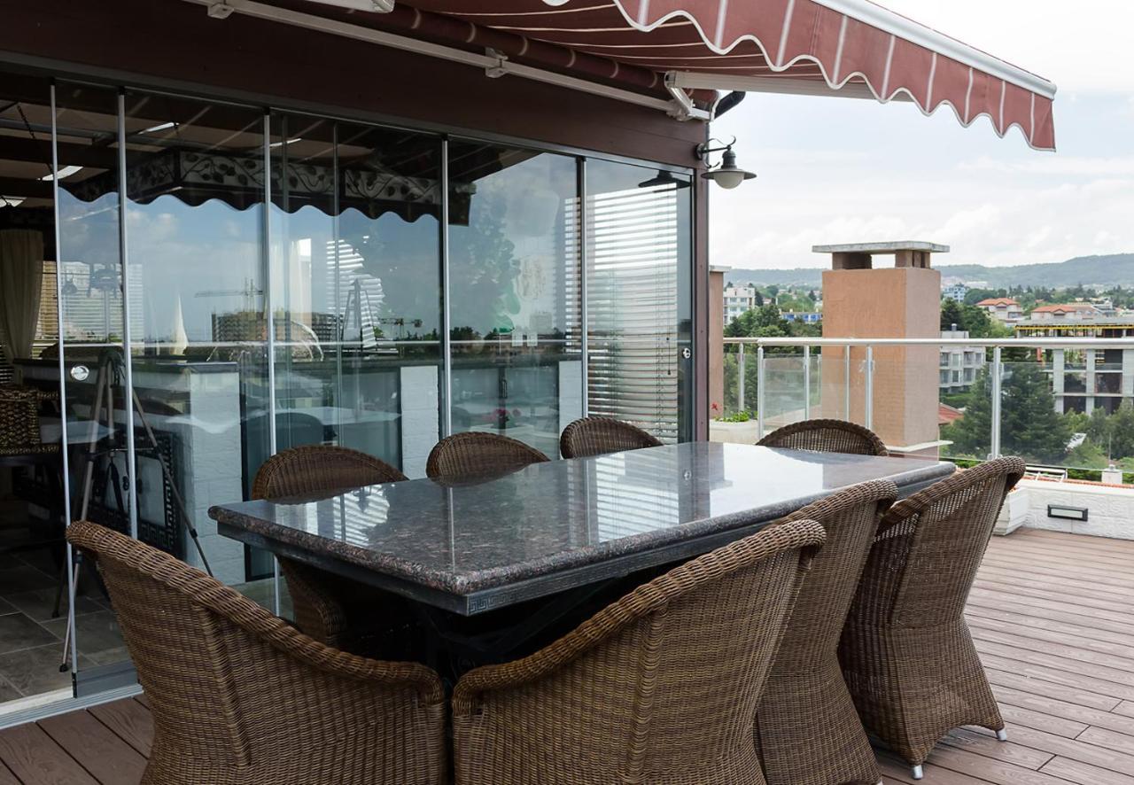 Apartmán Under The Stars - Lux Penthouse With Pool And Terrace By Flat Mаnager Saints Constantine and Helena Exteriér fotografie