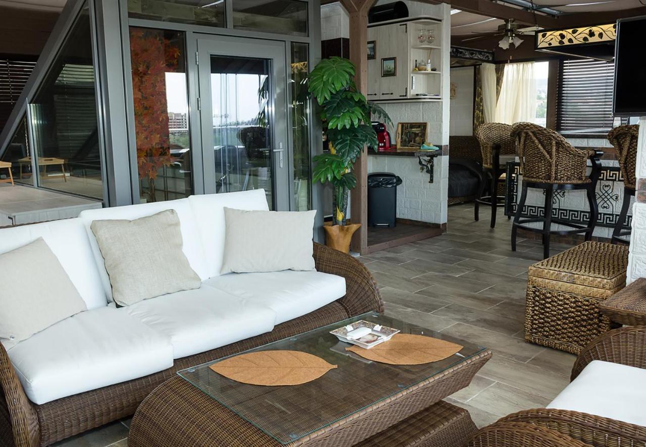 Apartmán Under The Stars - Lux Penthouse With Pool And Terrace By Flat Mаnager Saints Constantine and Helena Exteriér fotografie